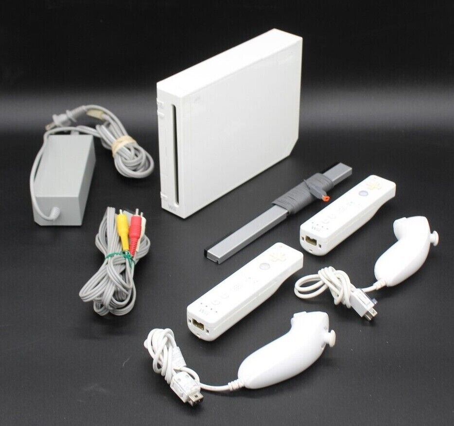 Nintendo Wii RVL-001 Console Set (Used)